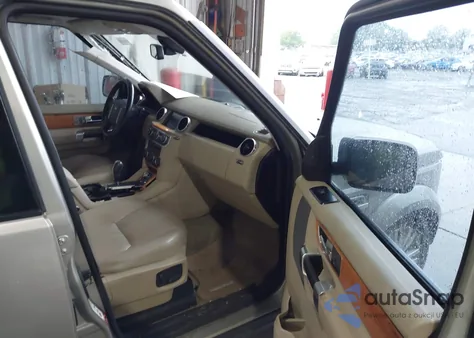 2011 Land Rover Lr4 z USA, uszkodzony, nr VIN SALAG2D47BA556482